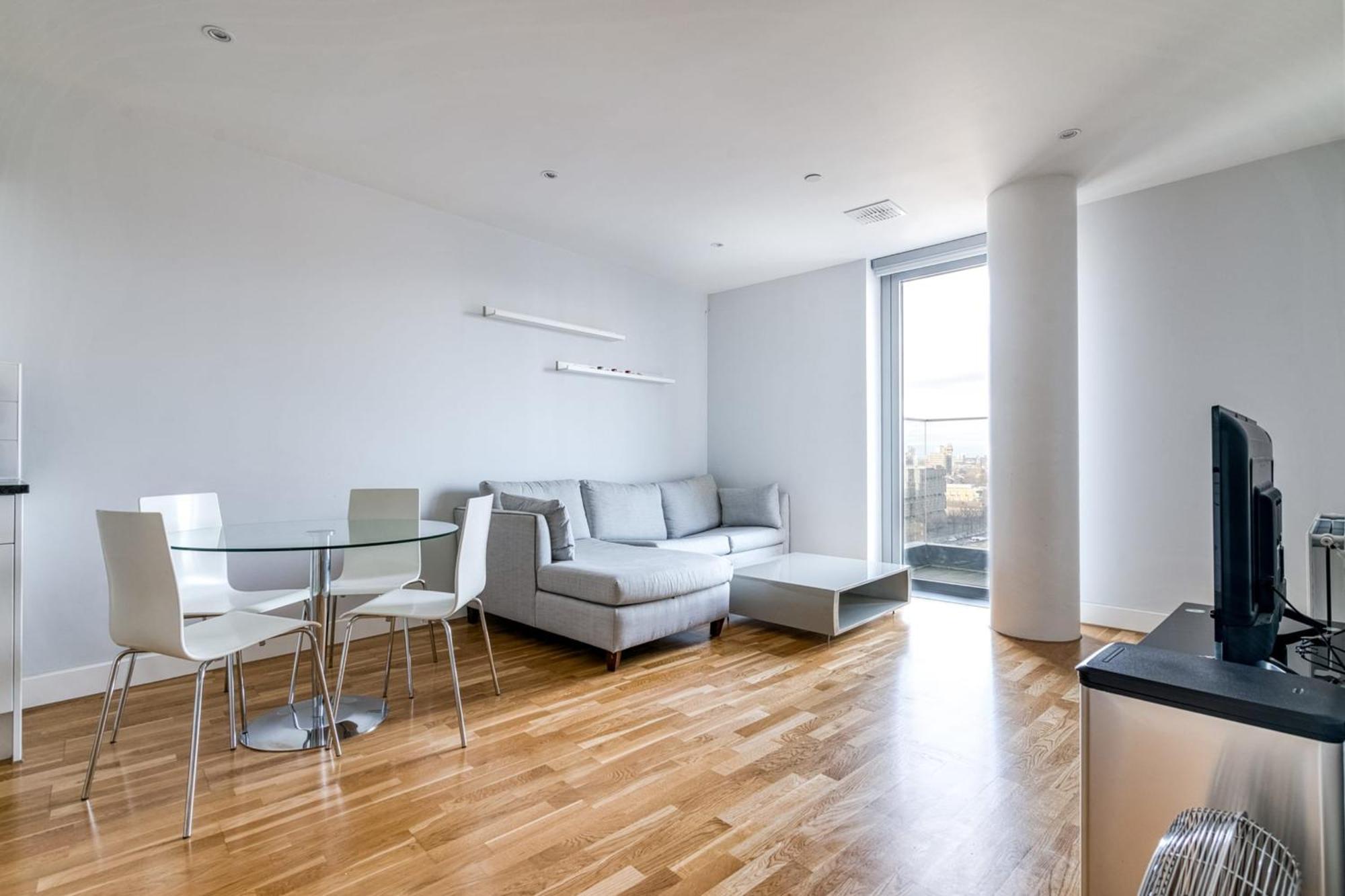 New Development Canary Wharf Flat *