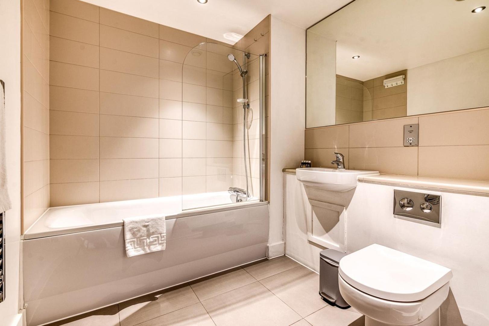 Appartamento New Development Canary Wharf Flat Londra