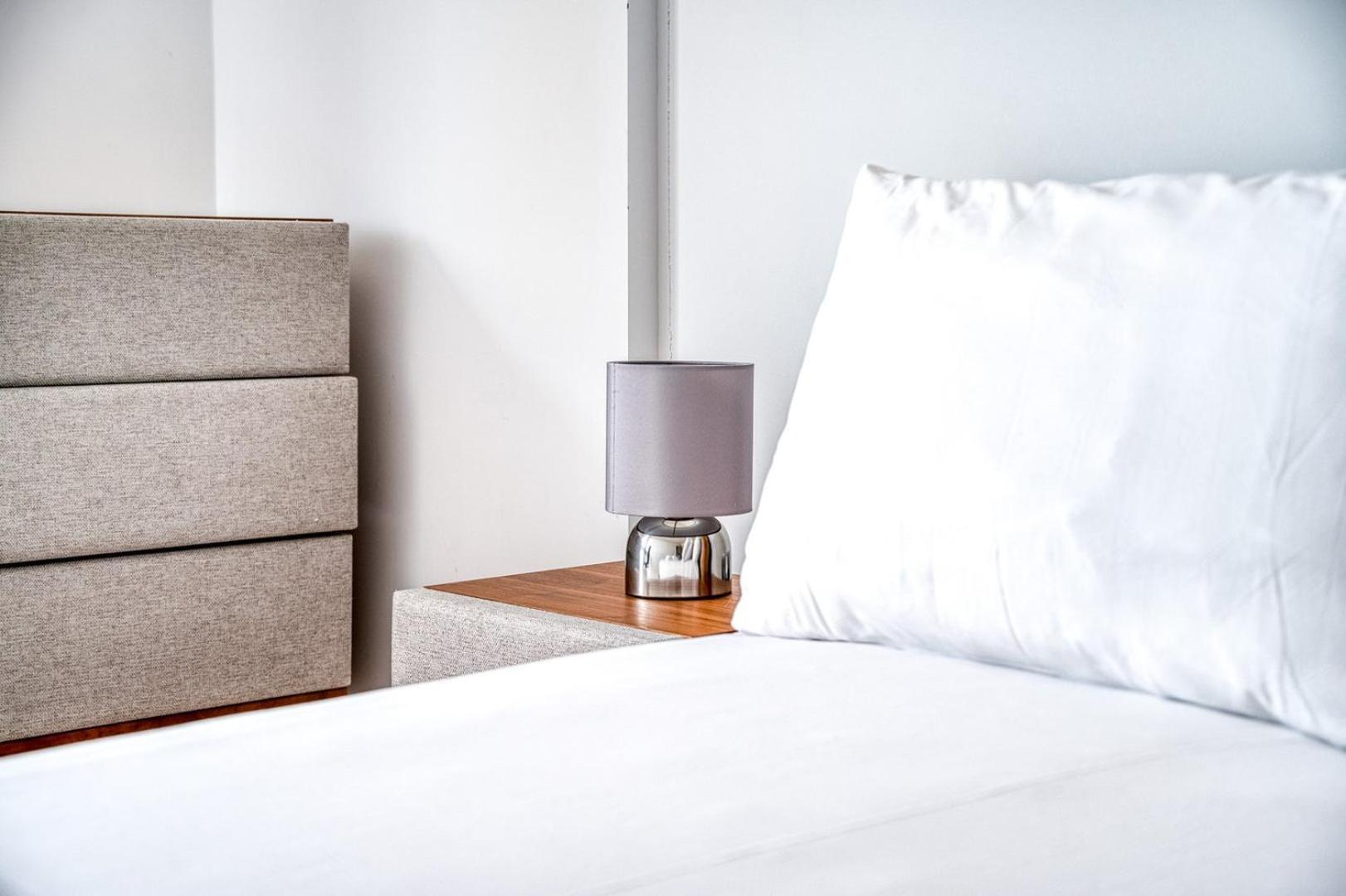 New Development Canary Wharf Flat *